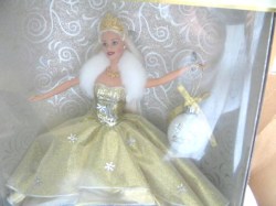 barbie blonde holiday 2000 main